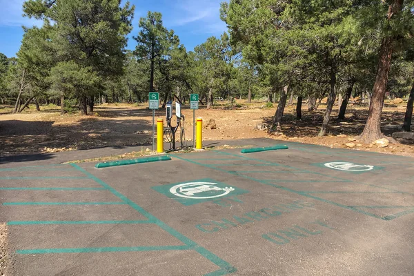 Grand Canyon National Park Electric Vehicle Charging Station: Maswik Lodge 6646