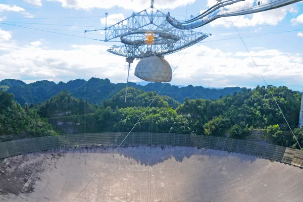 Arecibo radio telescope observatory Puerto Rico - panoramio (11)