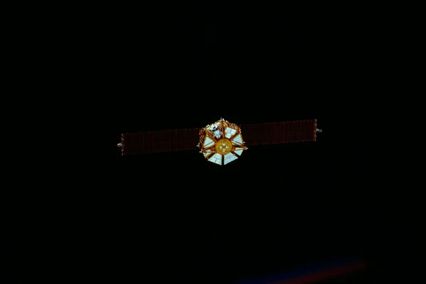 Japanese Space Flyer Unit (SFU) satellite rendezvous