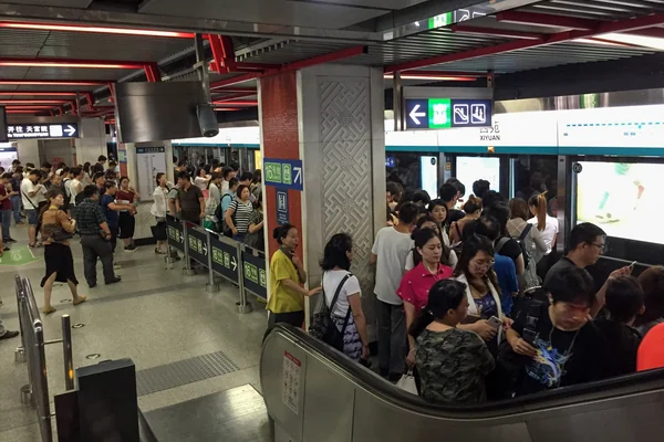 Metro Kalabalığı 5