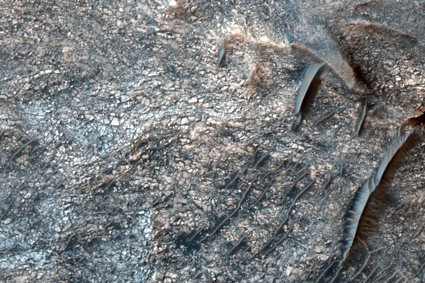 Mixtures of Sulfates in Melas Chasma