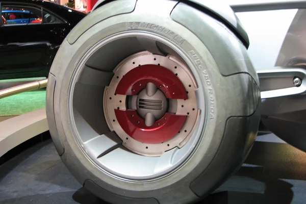 Wheel Detail, Toyota Motor Triathlon Race Car Concept (394264025)