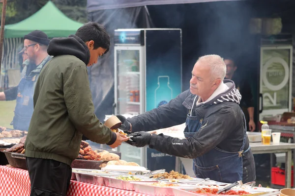 Sokak Satıcısı