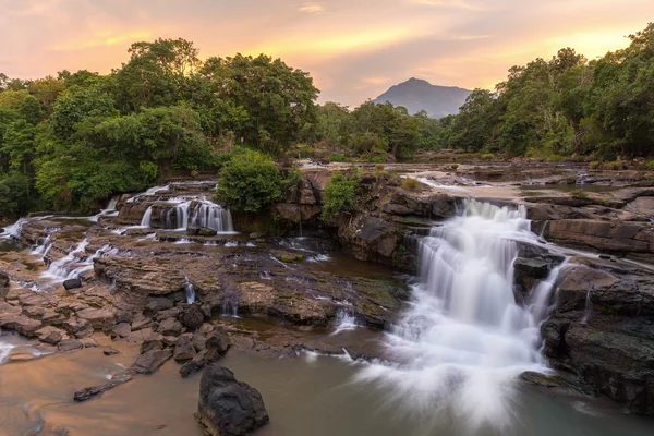 Şelale 4