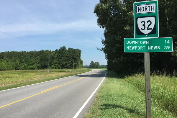 2017-07-13 11 29 37 View north along Virginia State Route 32 (Carolina Road) south of Deer Forest Road (Virginia State Secondary Route 678) in Suffolk, Virginia