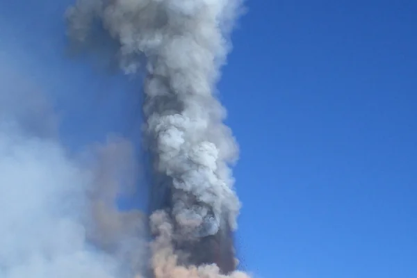 Etna Volcano Paroxysmal Eruption October 26 2013 - Creative Commons by gnuckx