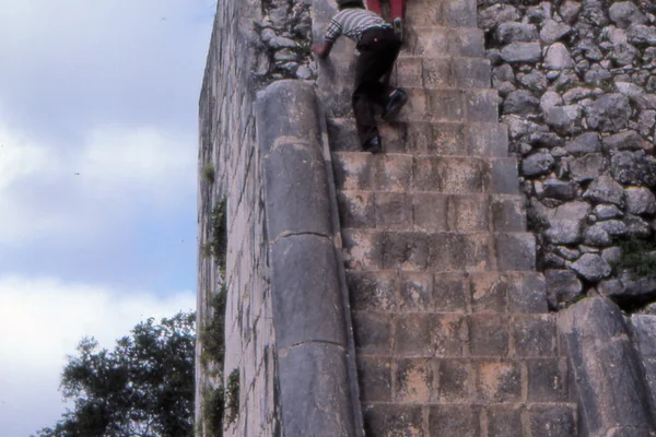 can8602_37, The Great Ball Court and Temple of the Jaguars, Chichen Itza, Maya Ruins, Yucatan Peninsula, Mexico
