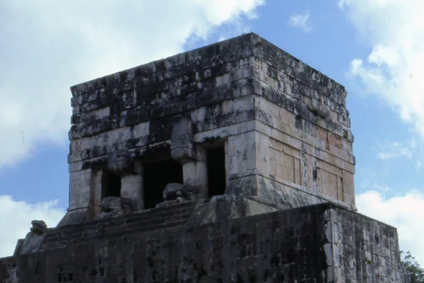 can8602_36, The Great Ball Court and Temple of the Jaguars, Chichen Itza, Maya Ruins, Yucatan Peninsula, Mexico
