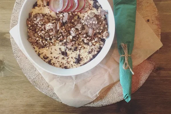 Healthy breakfast bowl