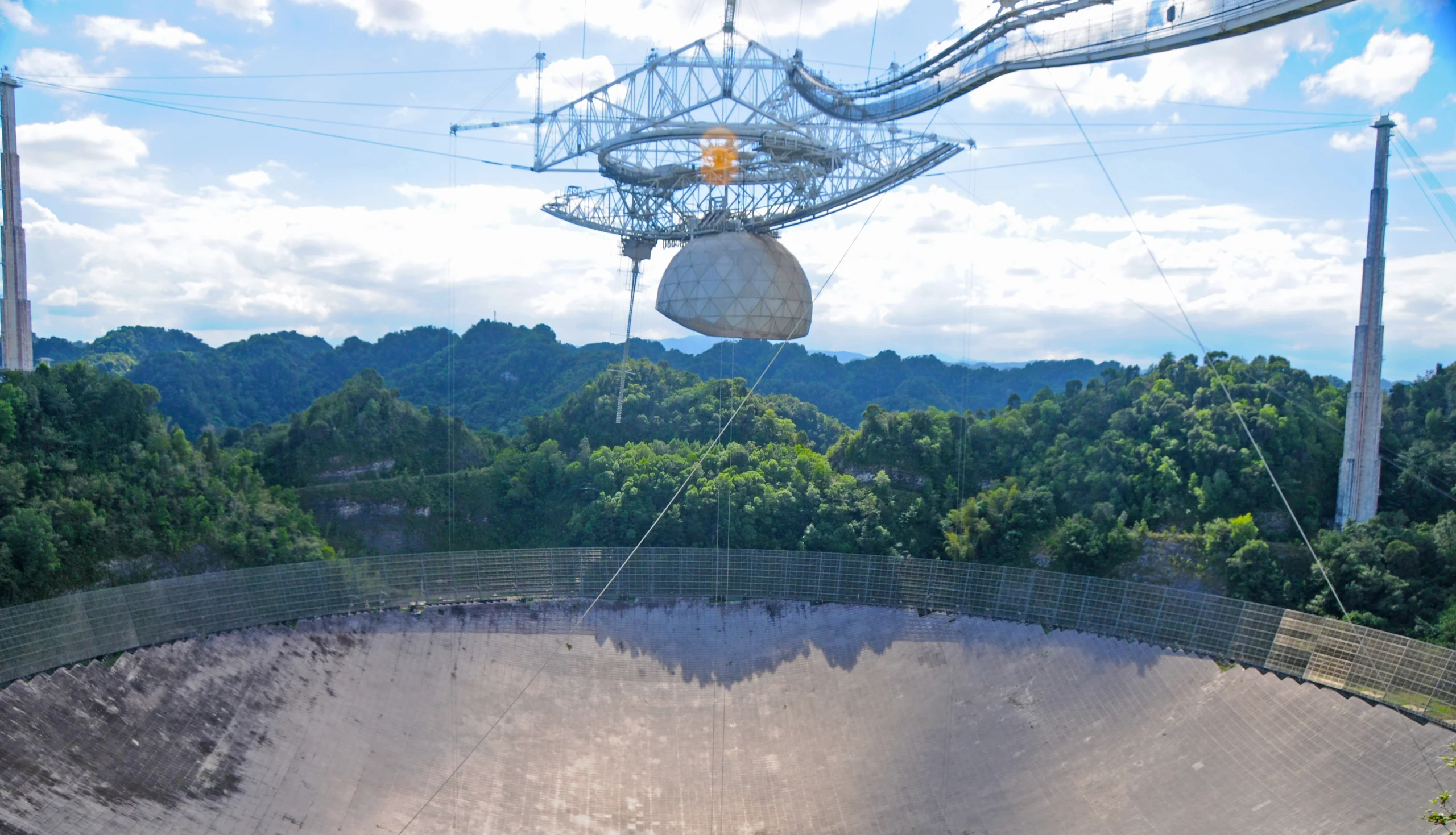 Arecibo radio telescope observatory Puerto Rico - panoramio (11)