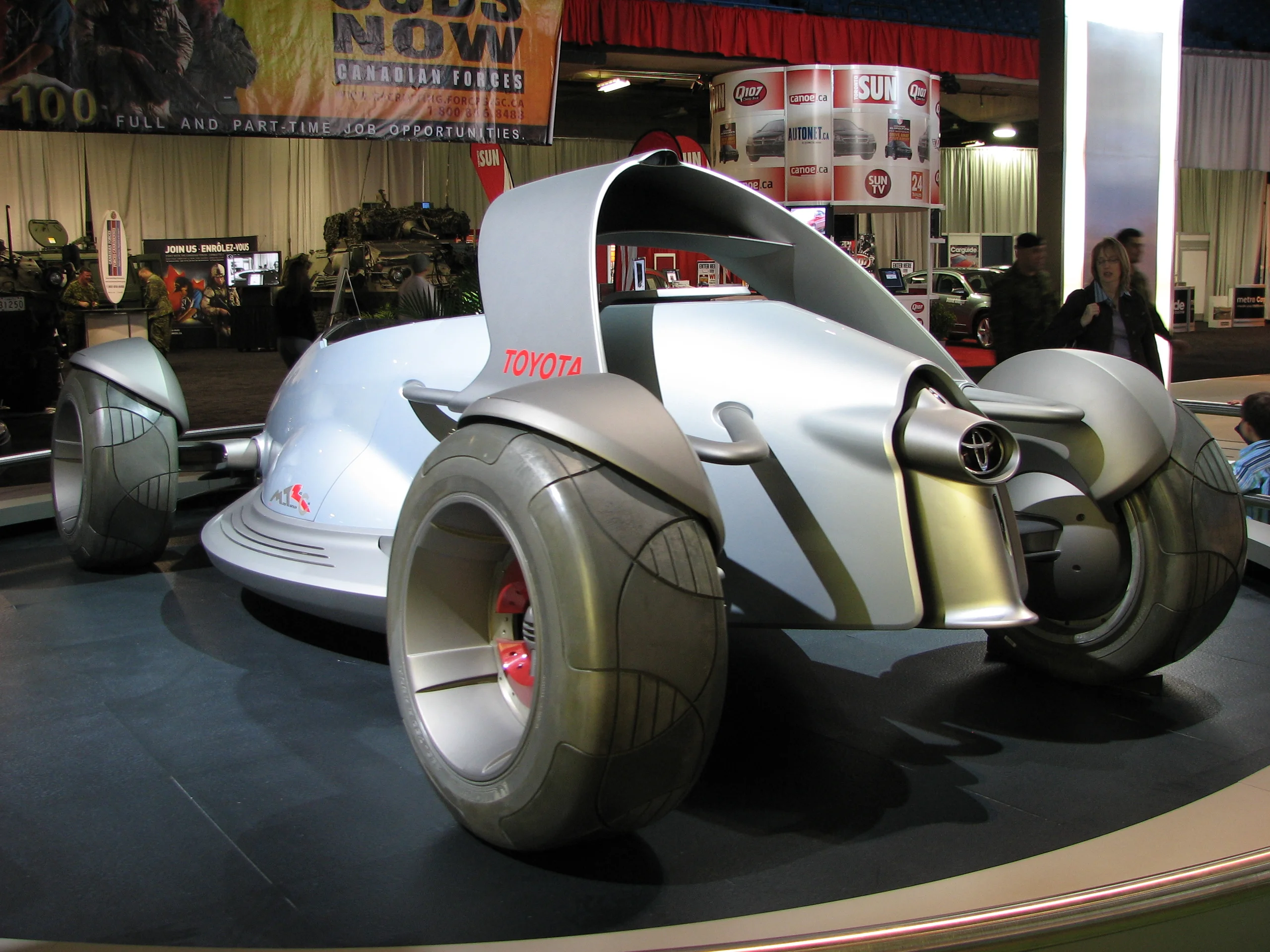 Toyota Motor Triathlon Race Car Concept (394262670)