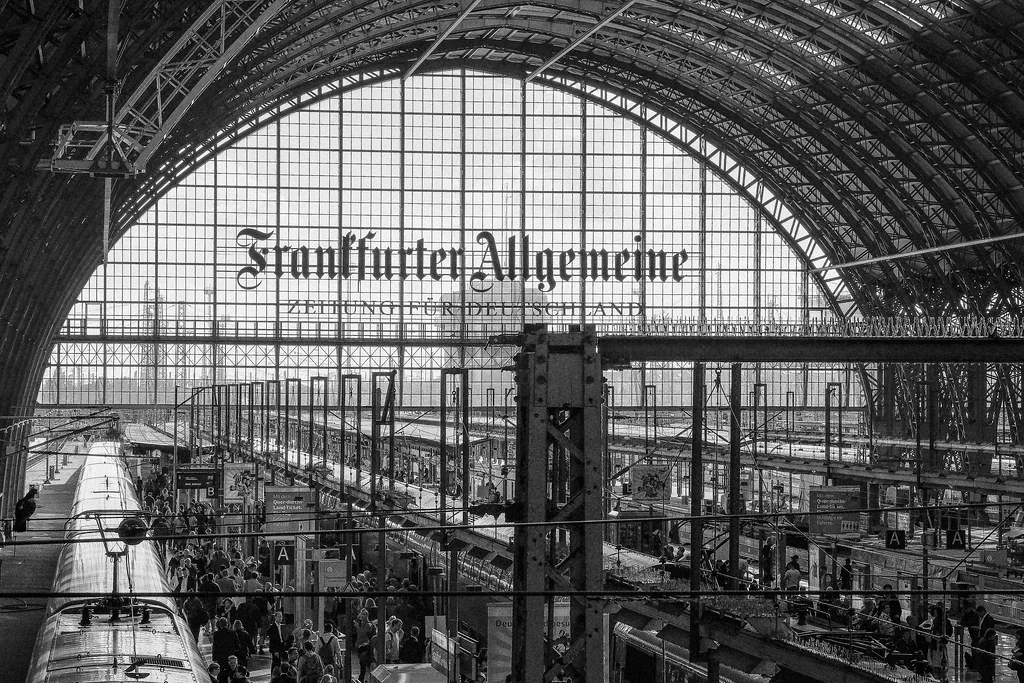 Frankfurt Station -Broad view