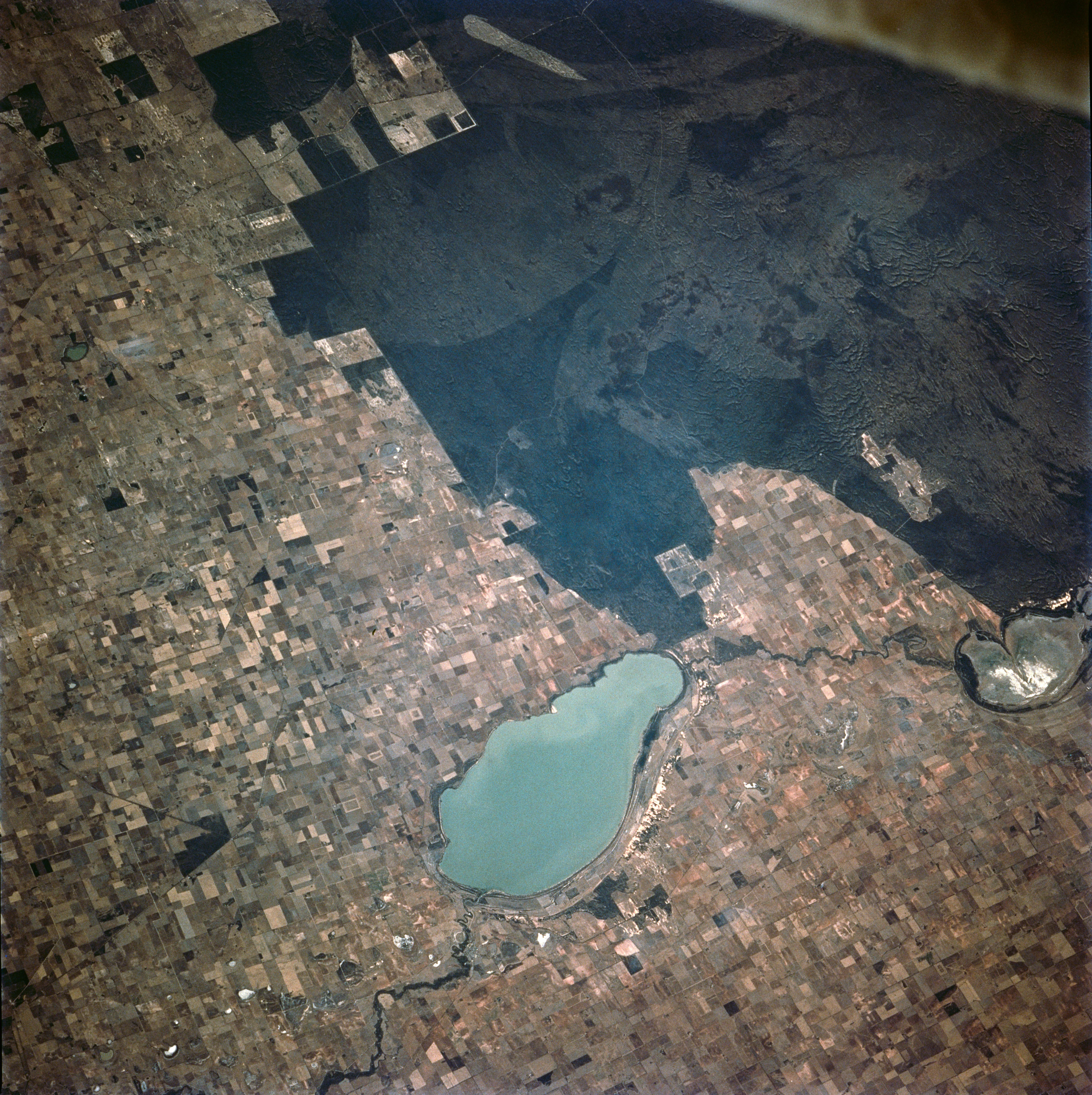 Australia fires and burn scars as seen from STS-62