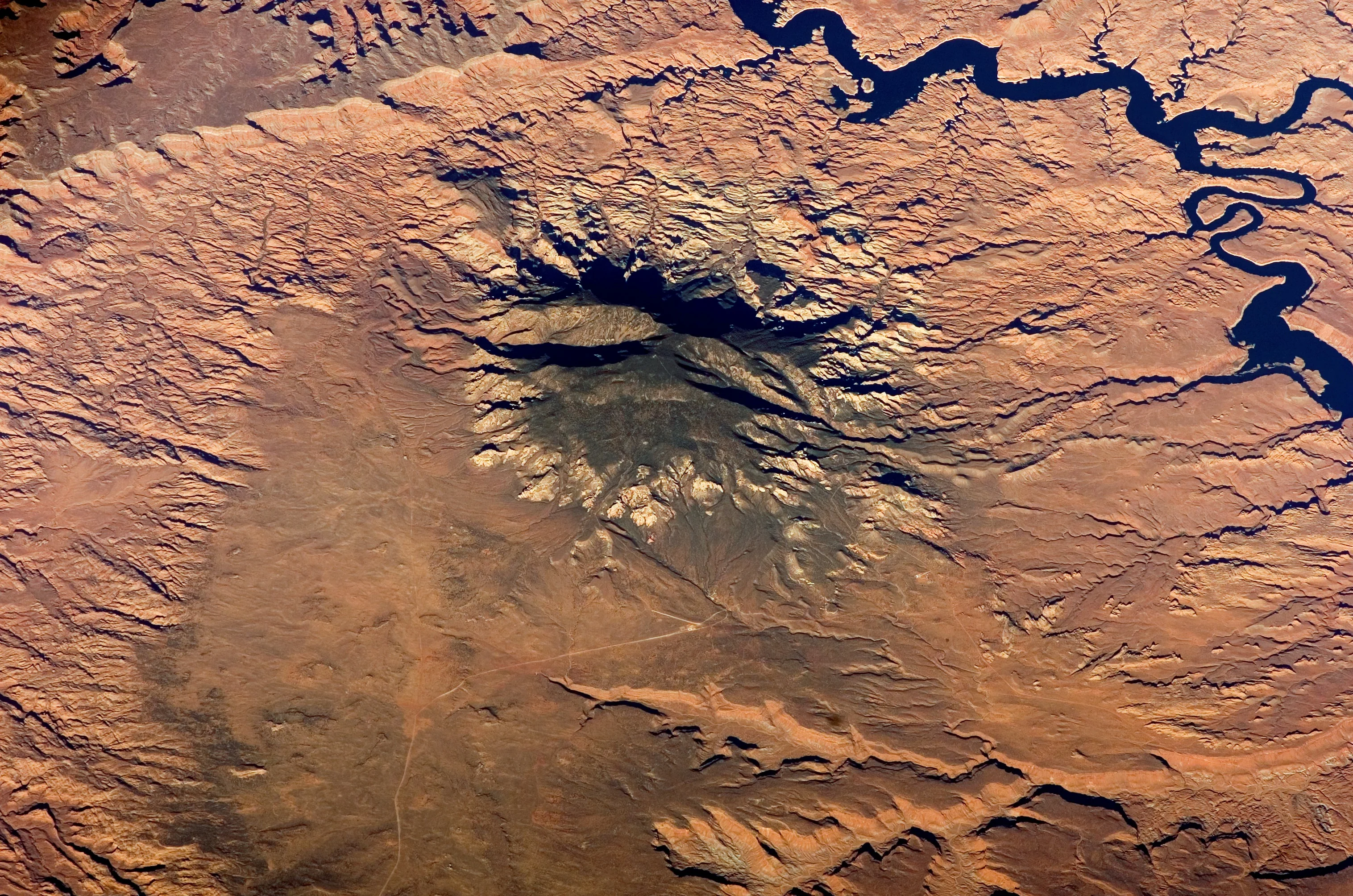 Crew Earth Observations over Utah taken during Expedition 12
