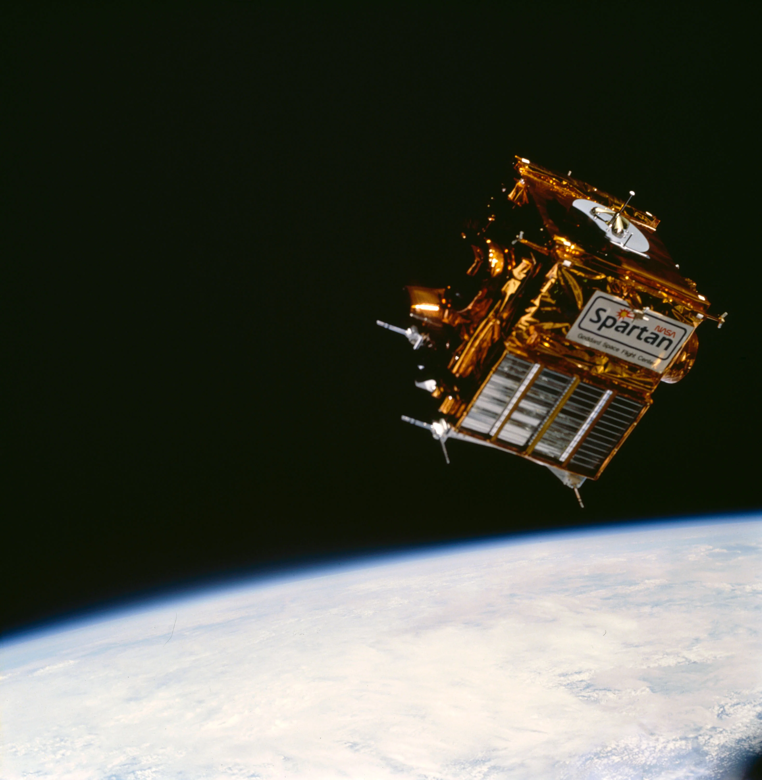 SPARTAN 204 freeflying during STS-63 mission