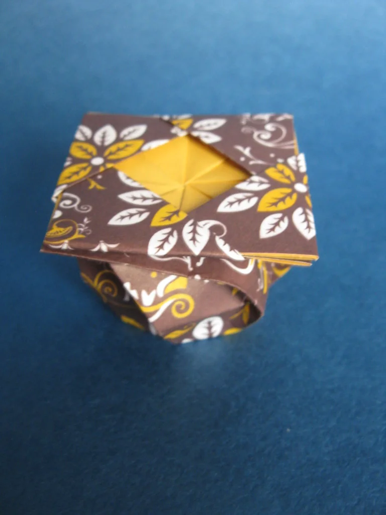 Graduation Cap (Mortarboard) Box by Me