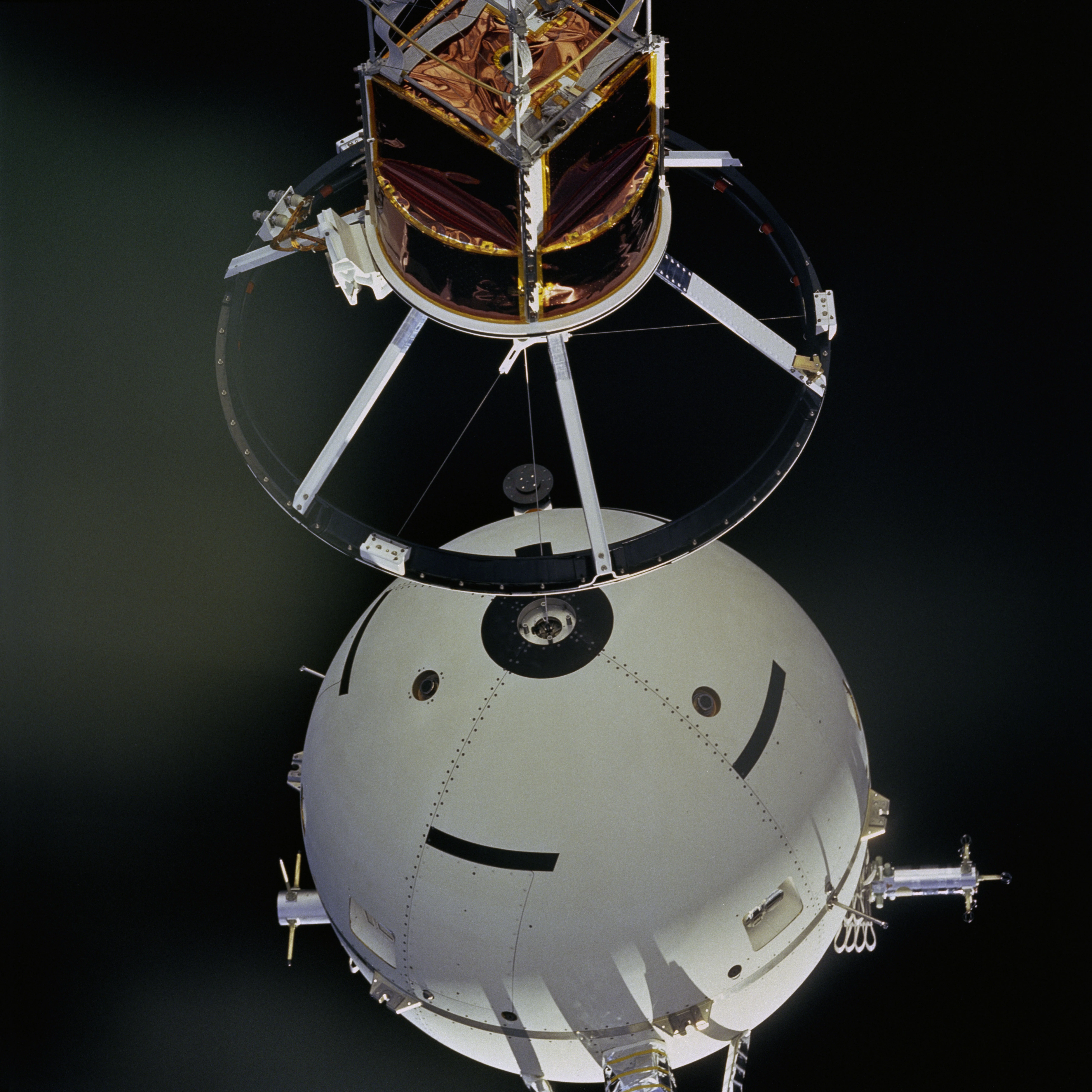 STS-46 Tethered Satellite System 1 (TSS-1) satellite deployment from OV-104
